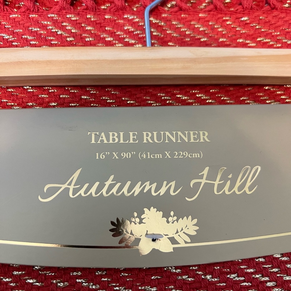 Table Runner - Picture 2 of 3
